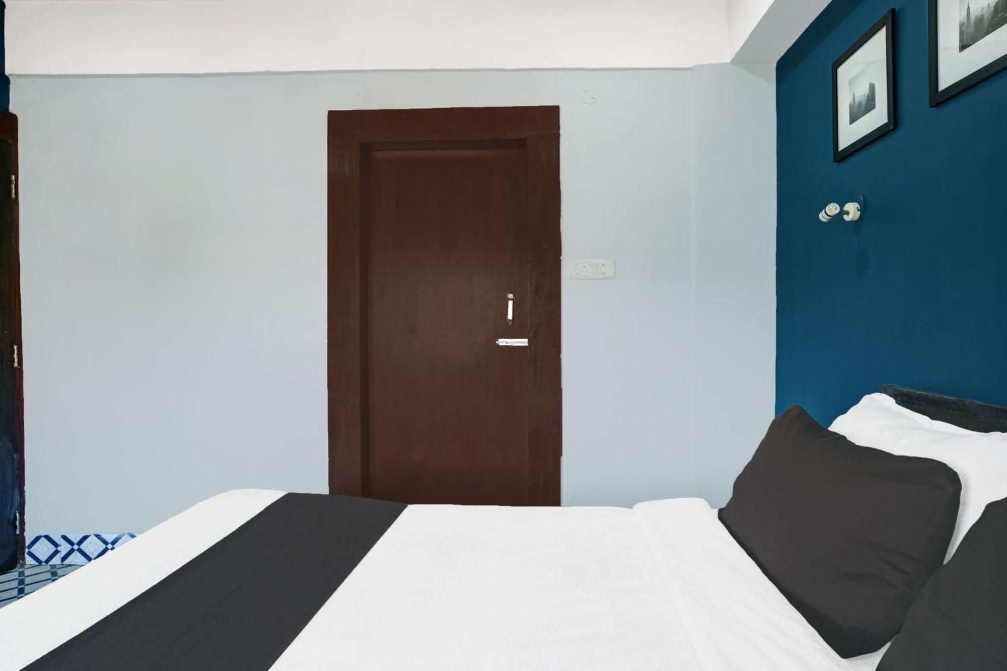 Super Hotel O Noonmati Guwahati Formerly Hotel Sundari מראה חיצוני תמונה