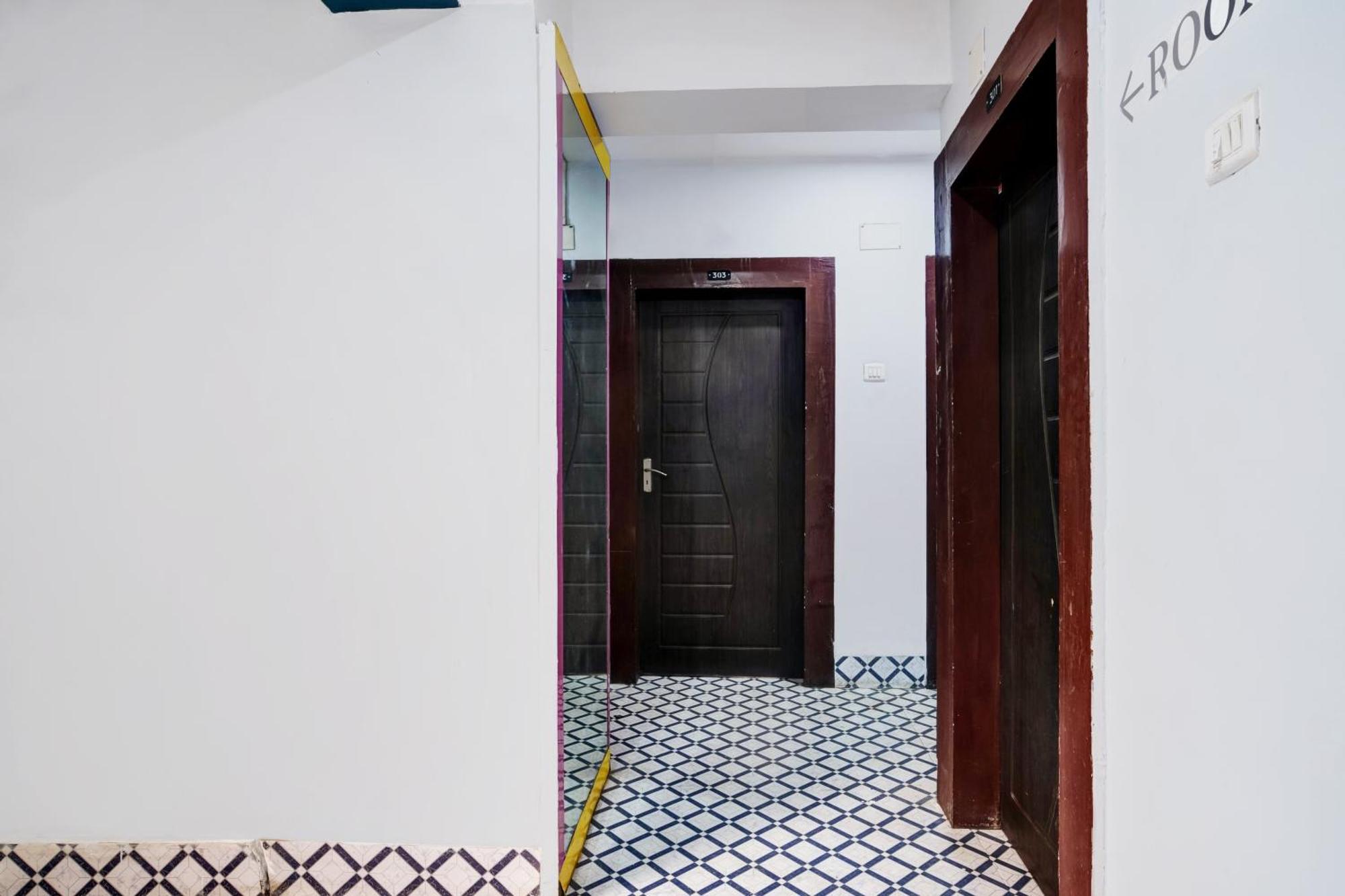 Super Hotel O Noonmati Guwahati Formerly Hotel Sundari מראה חיצוני תמונה